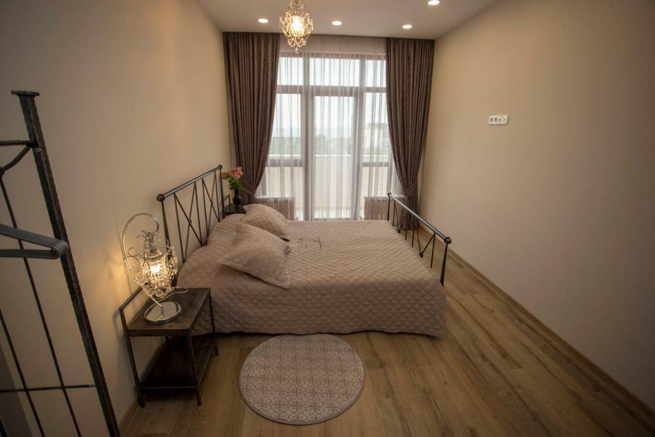 Nano'S Exclusive Fashionable Apartment Batumi Exterior photo
